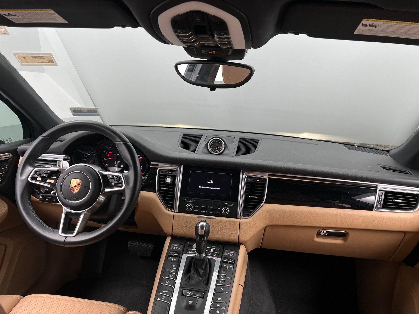 Thumbnail: 2018 Porsche Macan - 2