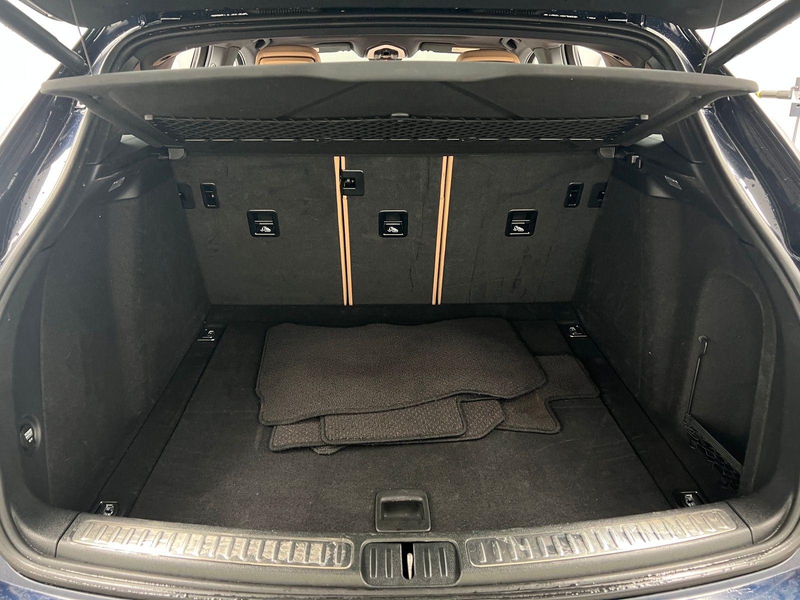 Thumbnail: 2018 Porsche Macan - 6