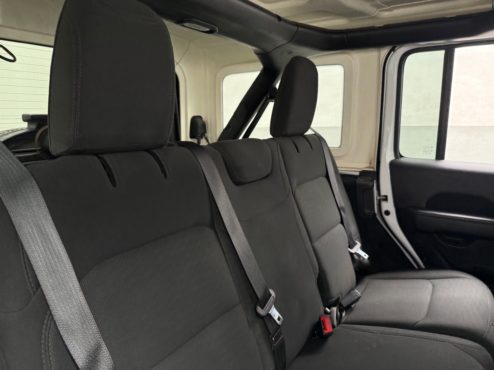 Thumbnail: 2020 Jeep Wrangler - 6