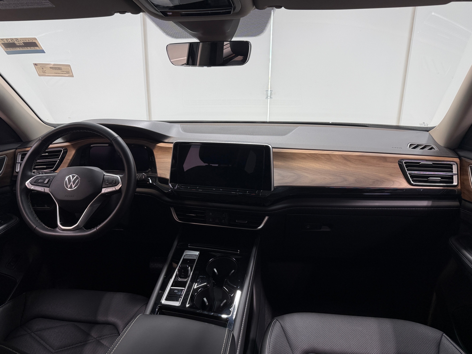 Thumbnail: 2026 Volkswagen Atlas - 2