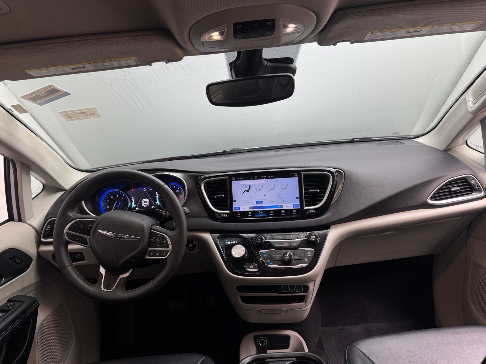 Thumbnail: 2024 Chrysler Pacifica - 2