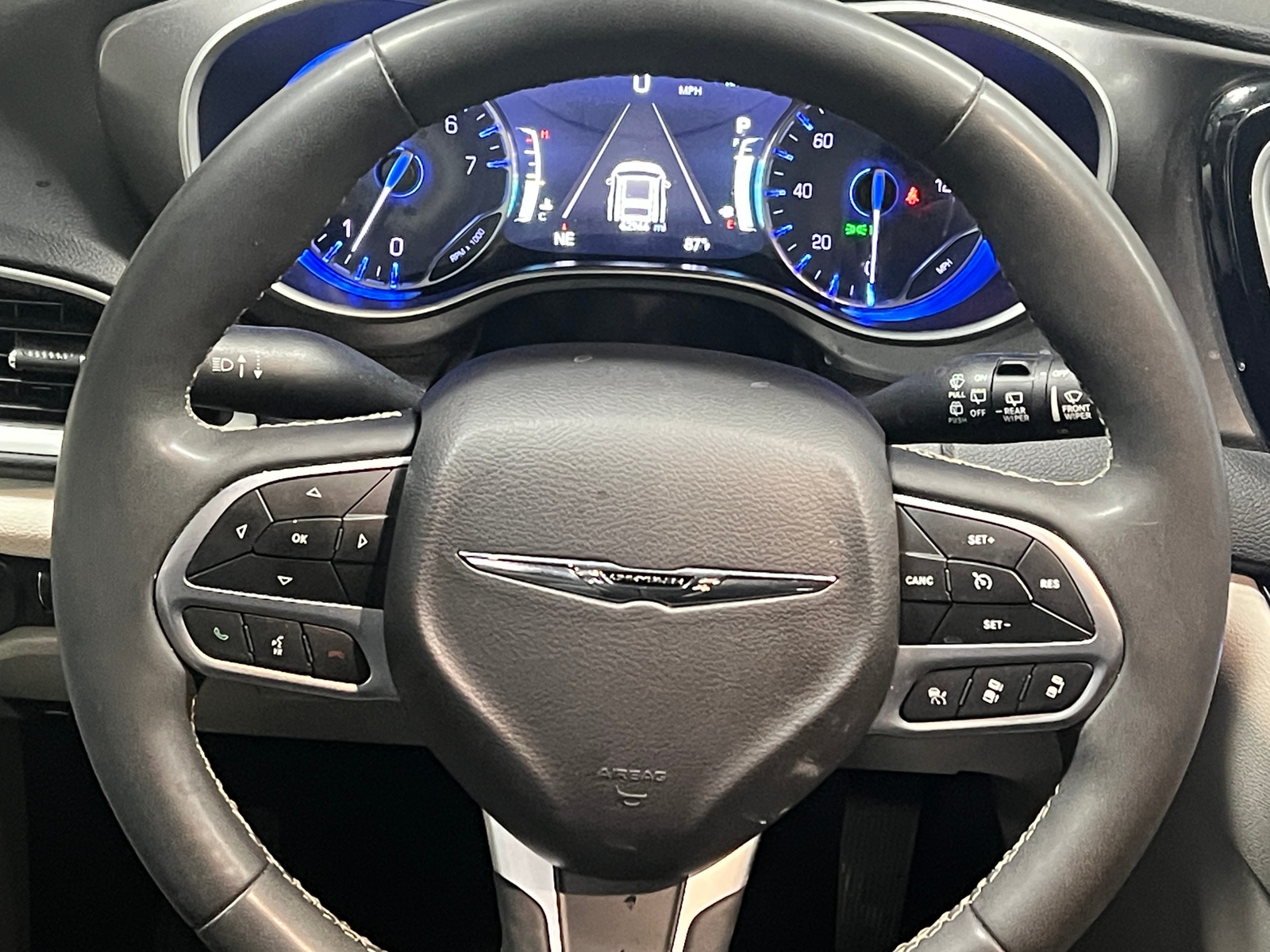 Thumbnail: 2024 Chrysler Pacifica - 4