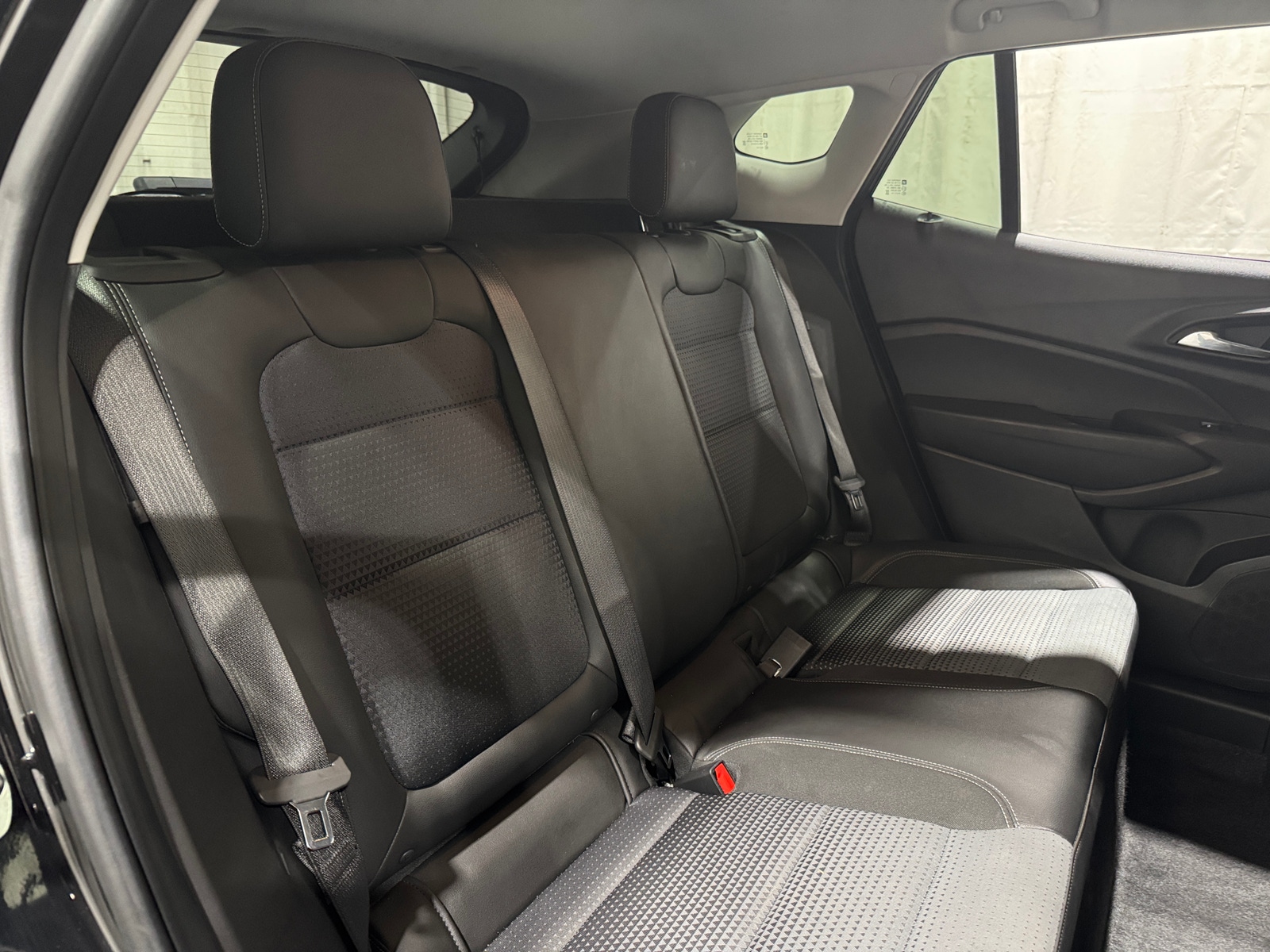 Thumbnail: 2025 Chevrolet Trax - 6