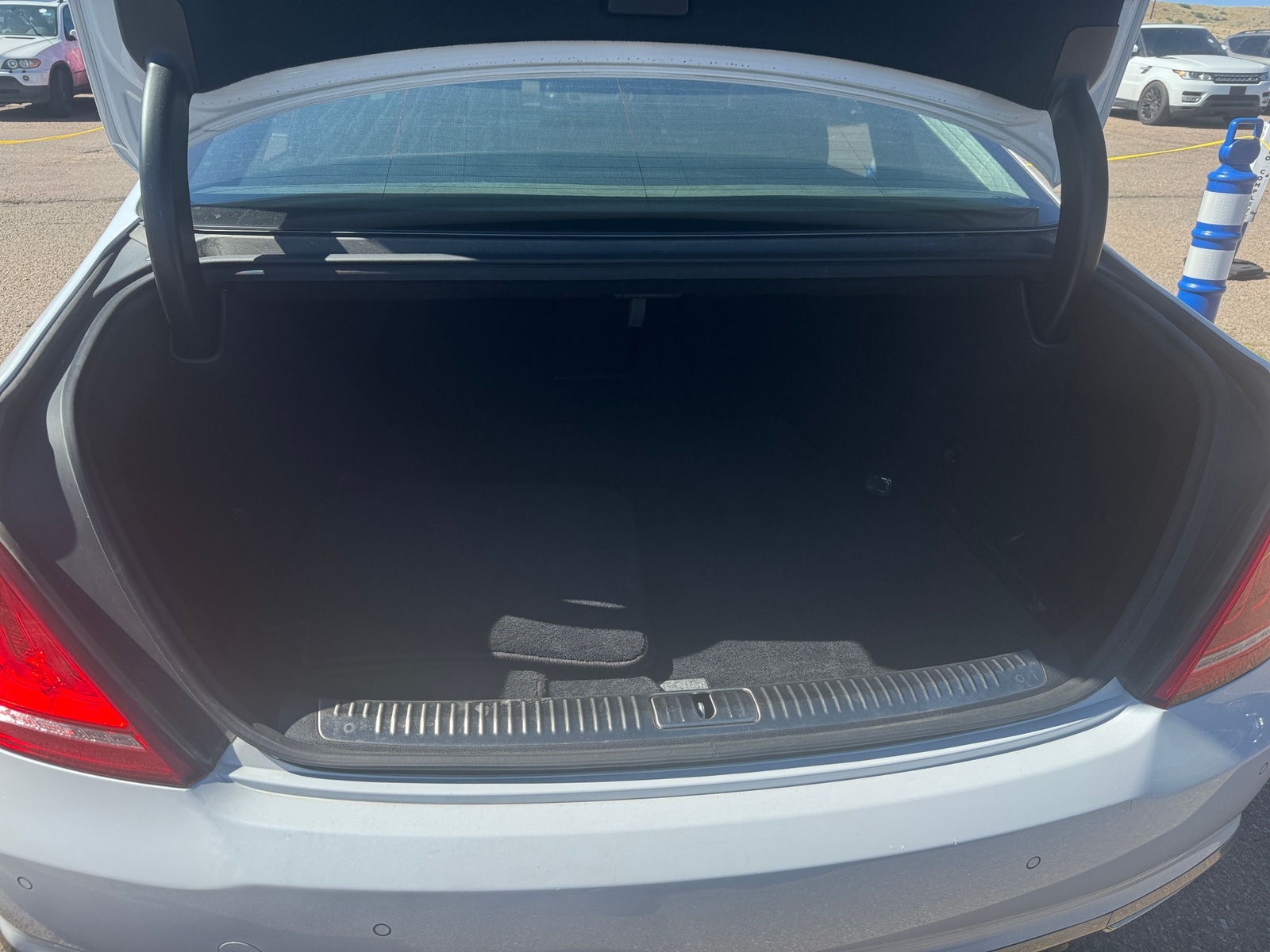 Thumbnail: 2017 Genesis G90 - 6
