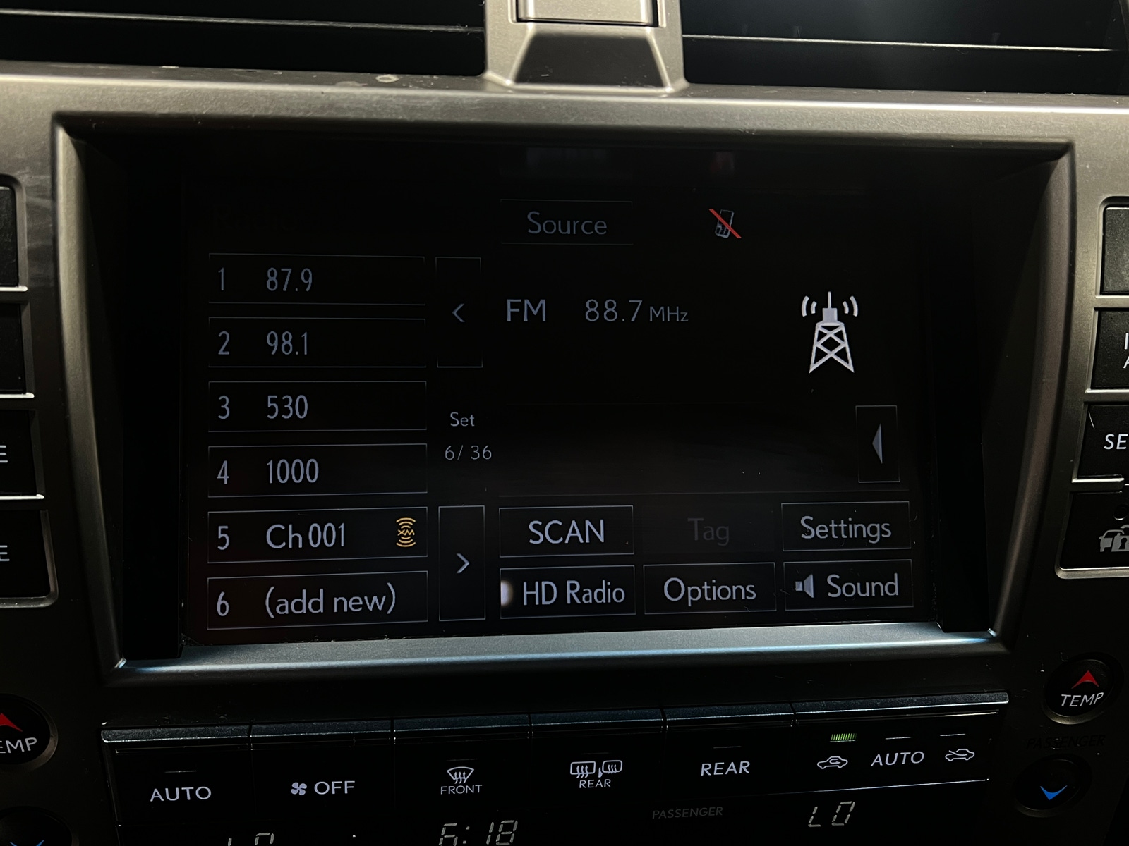 Thumbnail: 2017 Lexus GX - 3