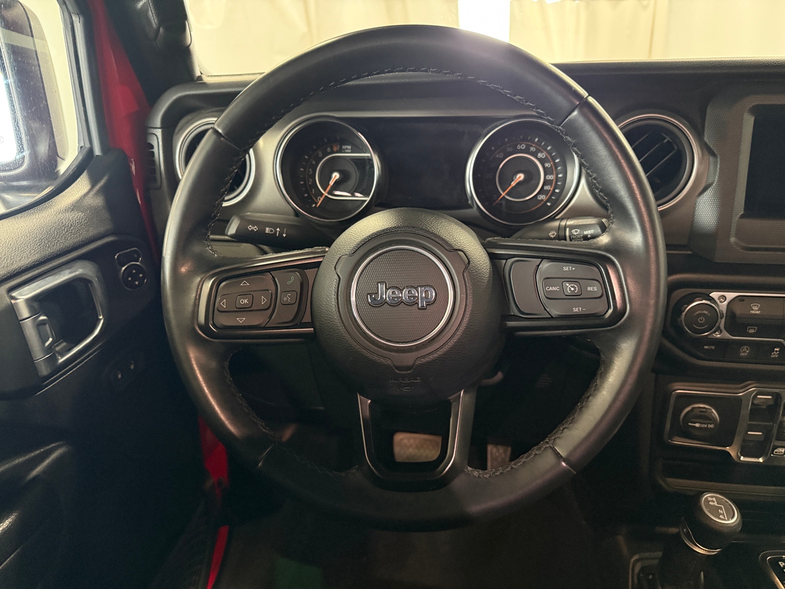 Thumbnail: 2022 Jeep Wrangler - 5