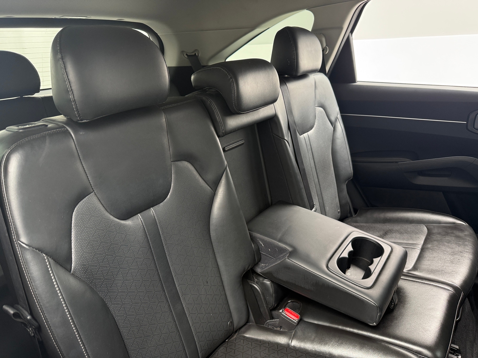 Thumbnail: 2022 Kia Sorento - 5