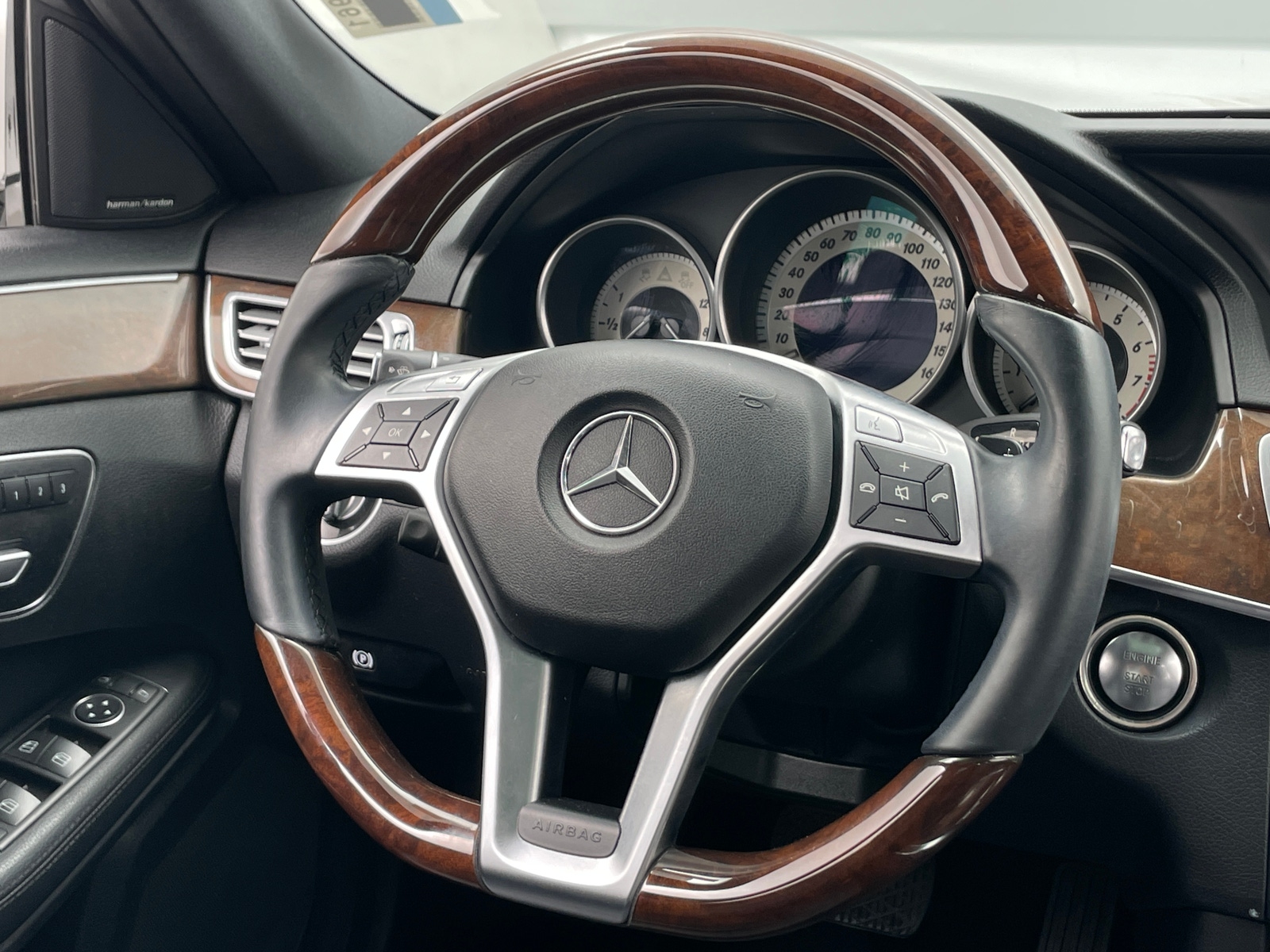 Thumbnail: 2014 Mercedes-Benz E-Class - 4