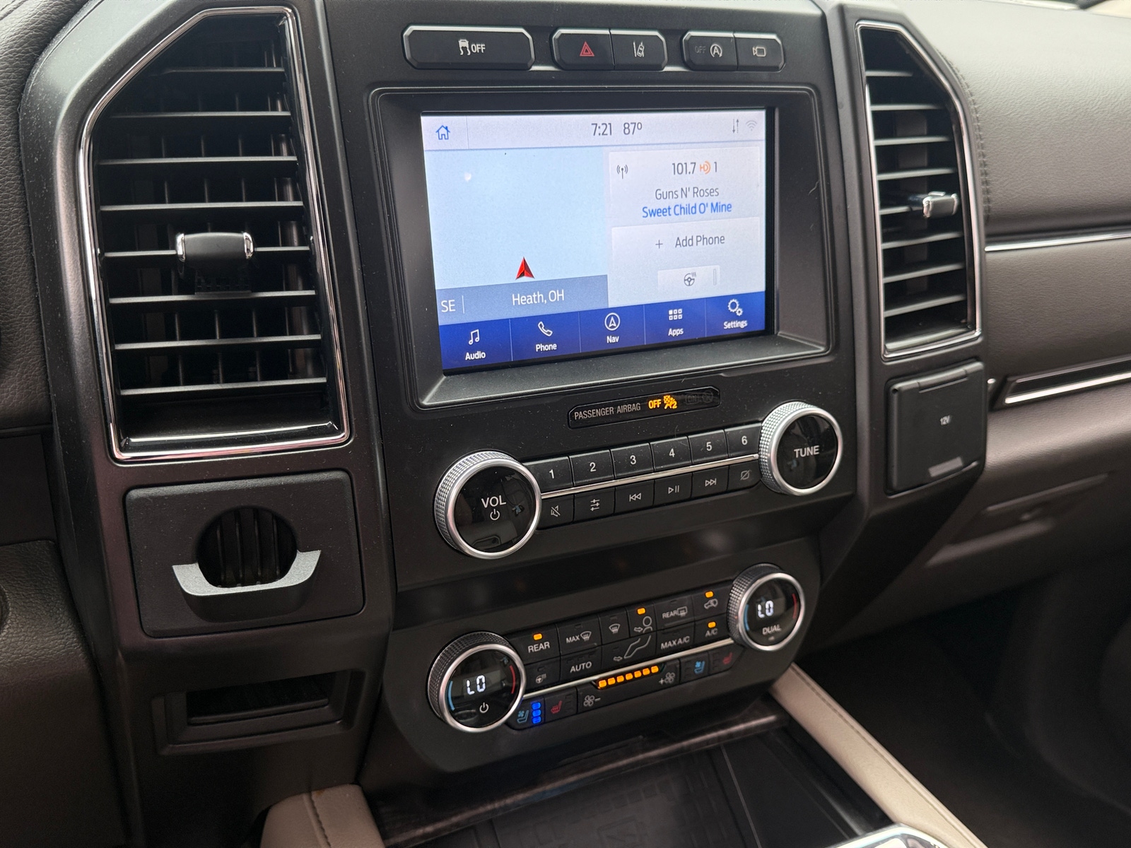 Thumbnail: 2021 Ford Expedition - 3