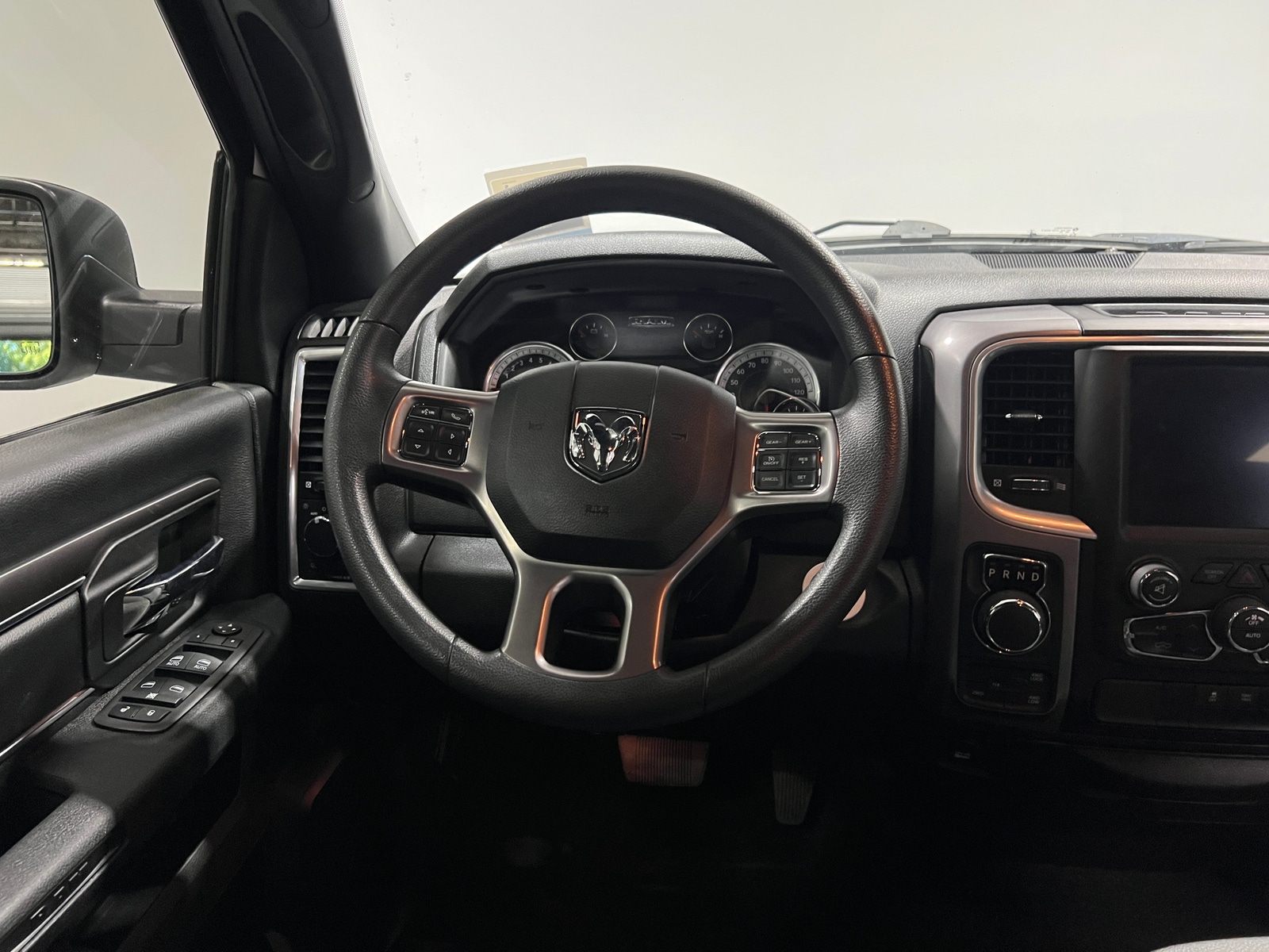 Thumbnail: 2023 RAM 1500 Classic - 5