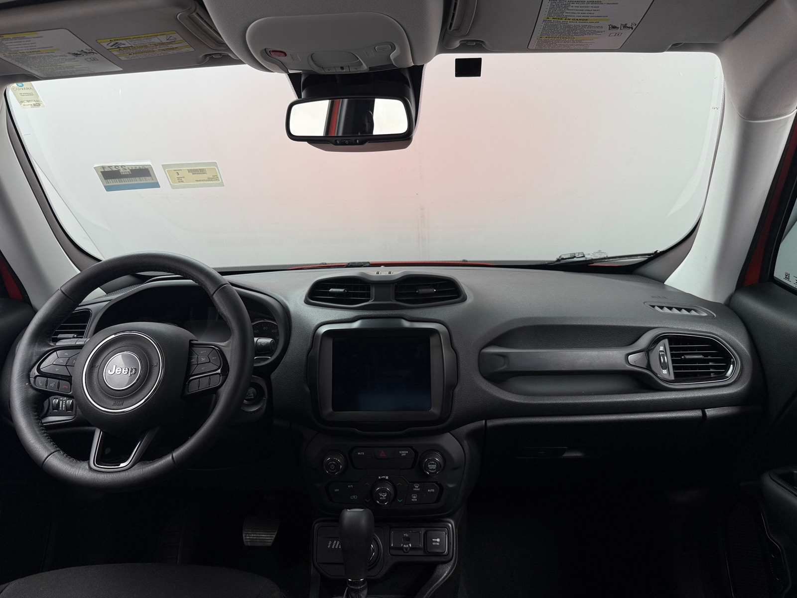 Thumbnail: 2018 Jeep Renegade - 3