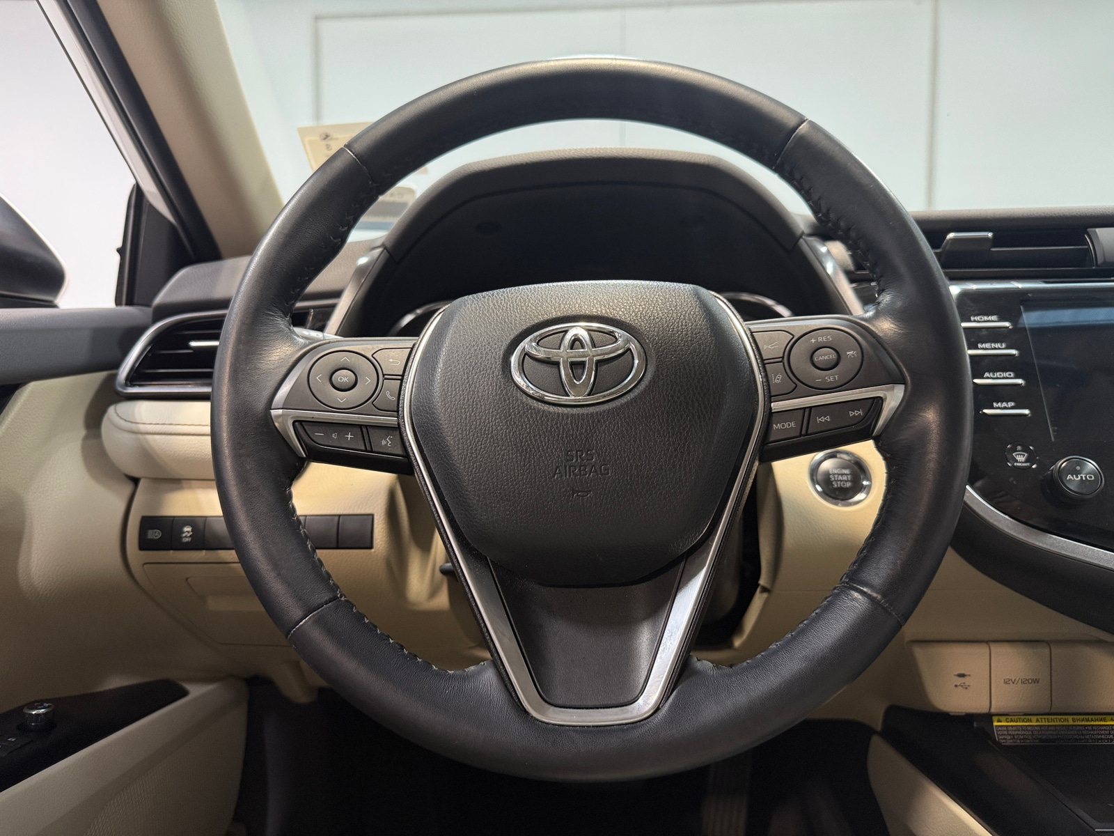 Thumbnail: 2019 Toyota Camry - 4