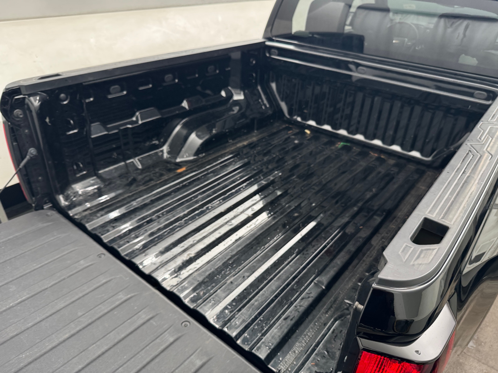 Thumbnail: 2023 Chevrolet Colorado - 7