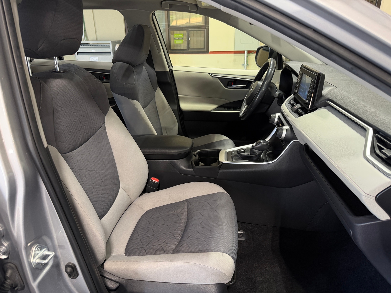 Thumbnail: 2019 Toyota RAV4 - 2