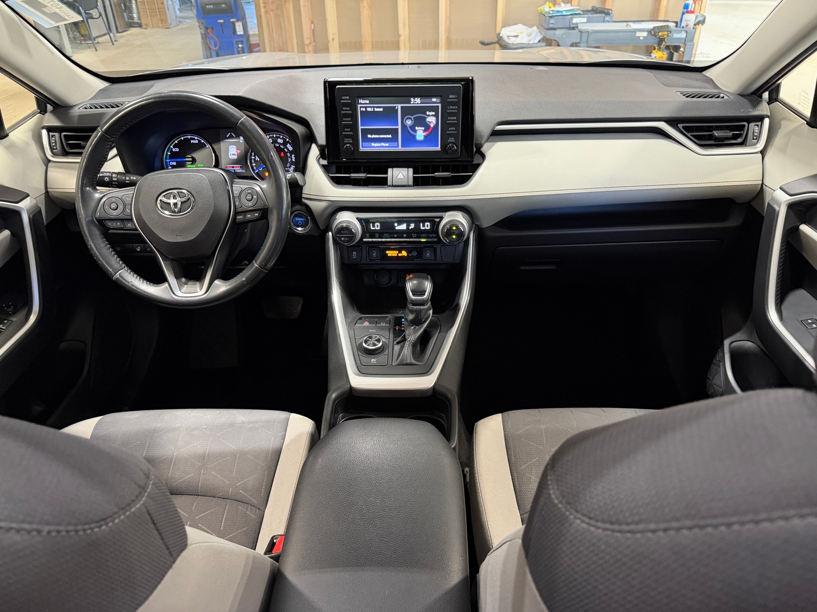 Thumbnail: 2019 Toyota RAV4 - 3