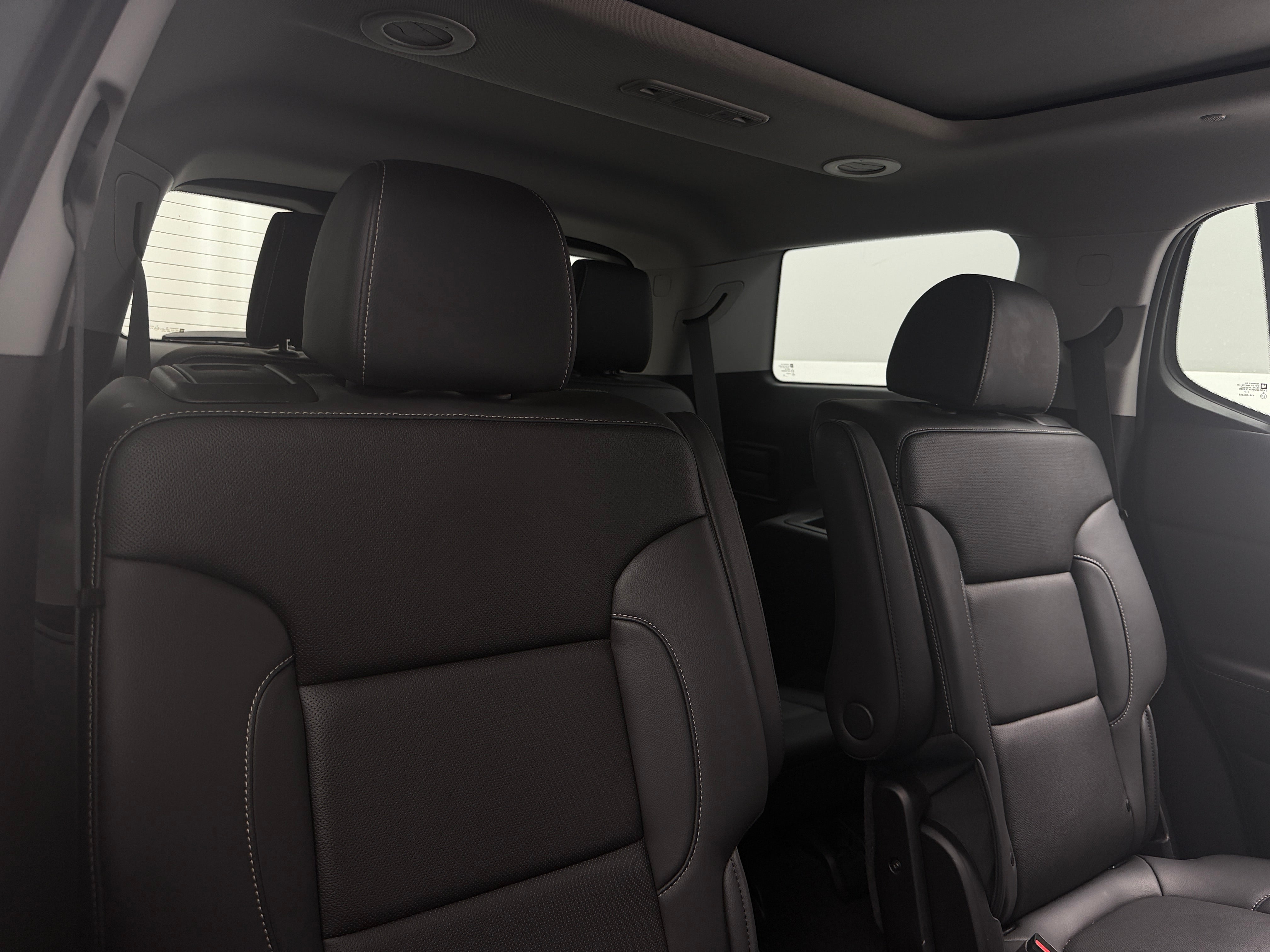 2023 GMC Acadia SLT - Photo 4