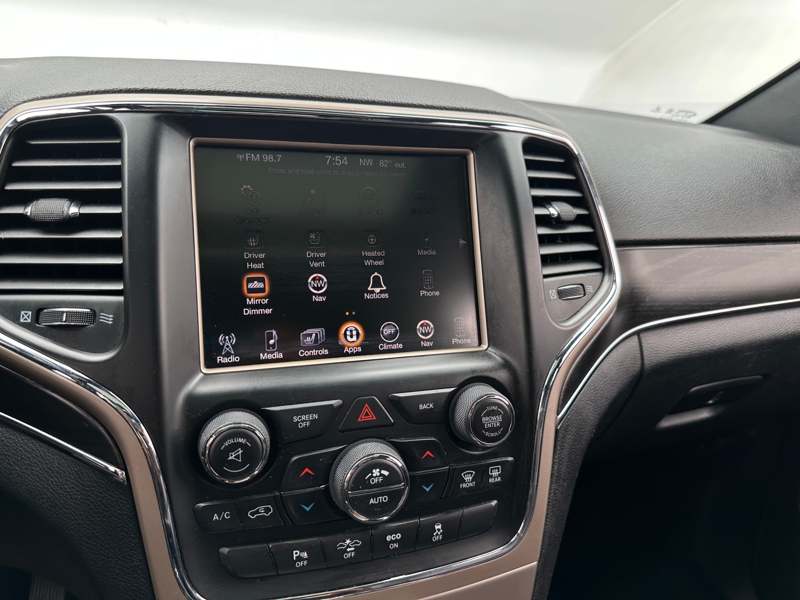 Thumbnail: 2014 Jeep Grand Cherokee - 3