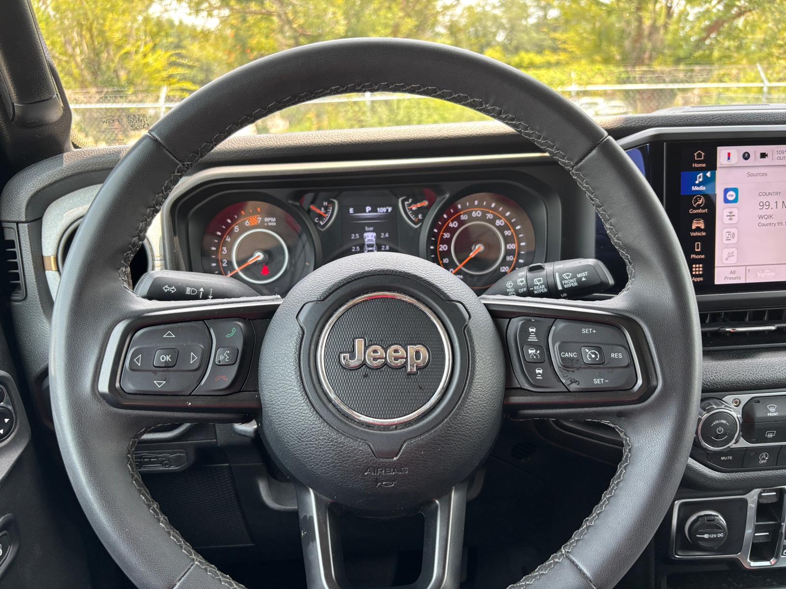 Thumbnail: 2025 Jeep Wrangler - 5
