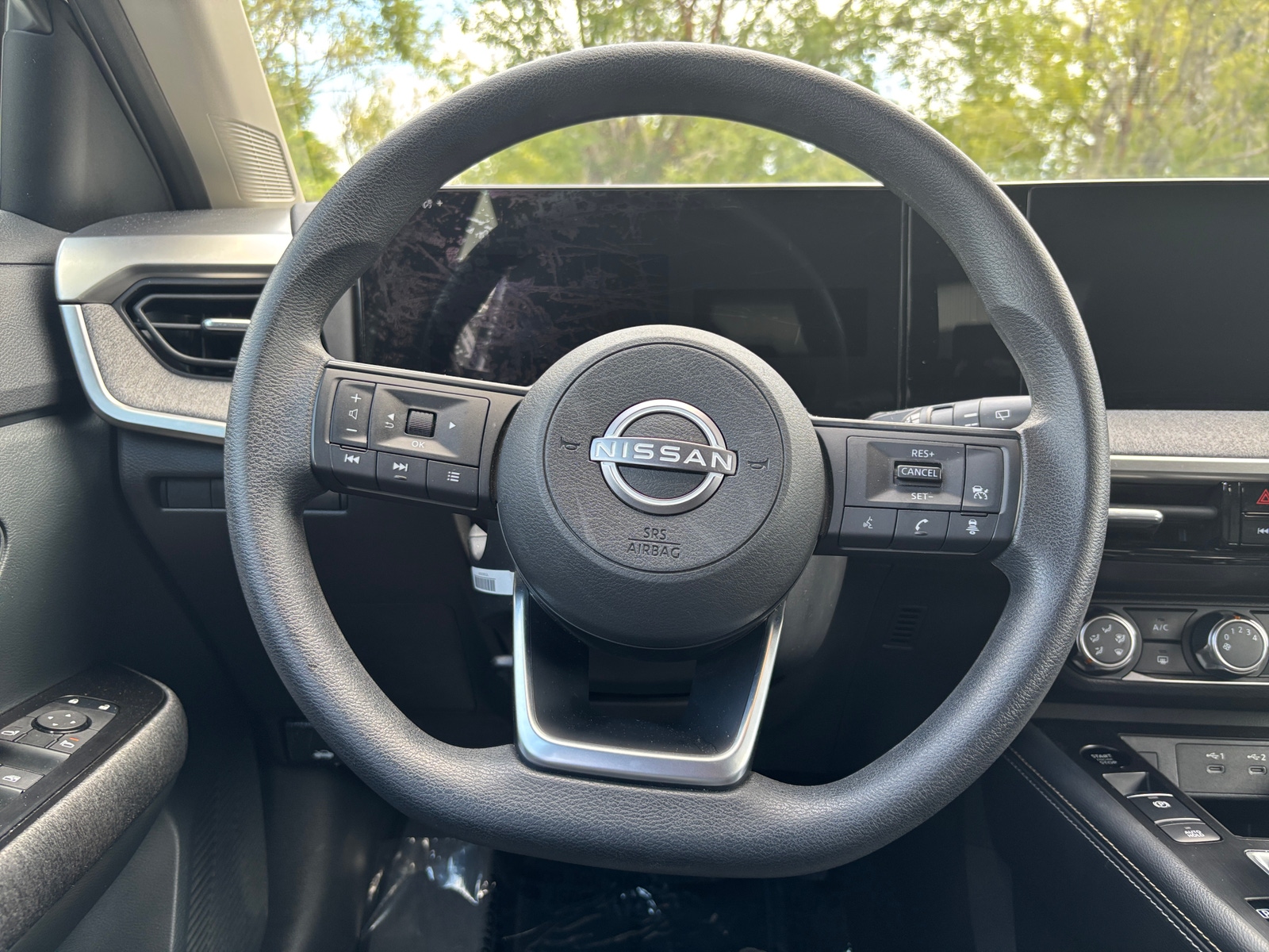 Thumbnail: 2025 Nissan Kicks - 5