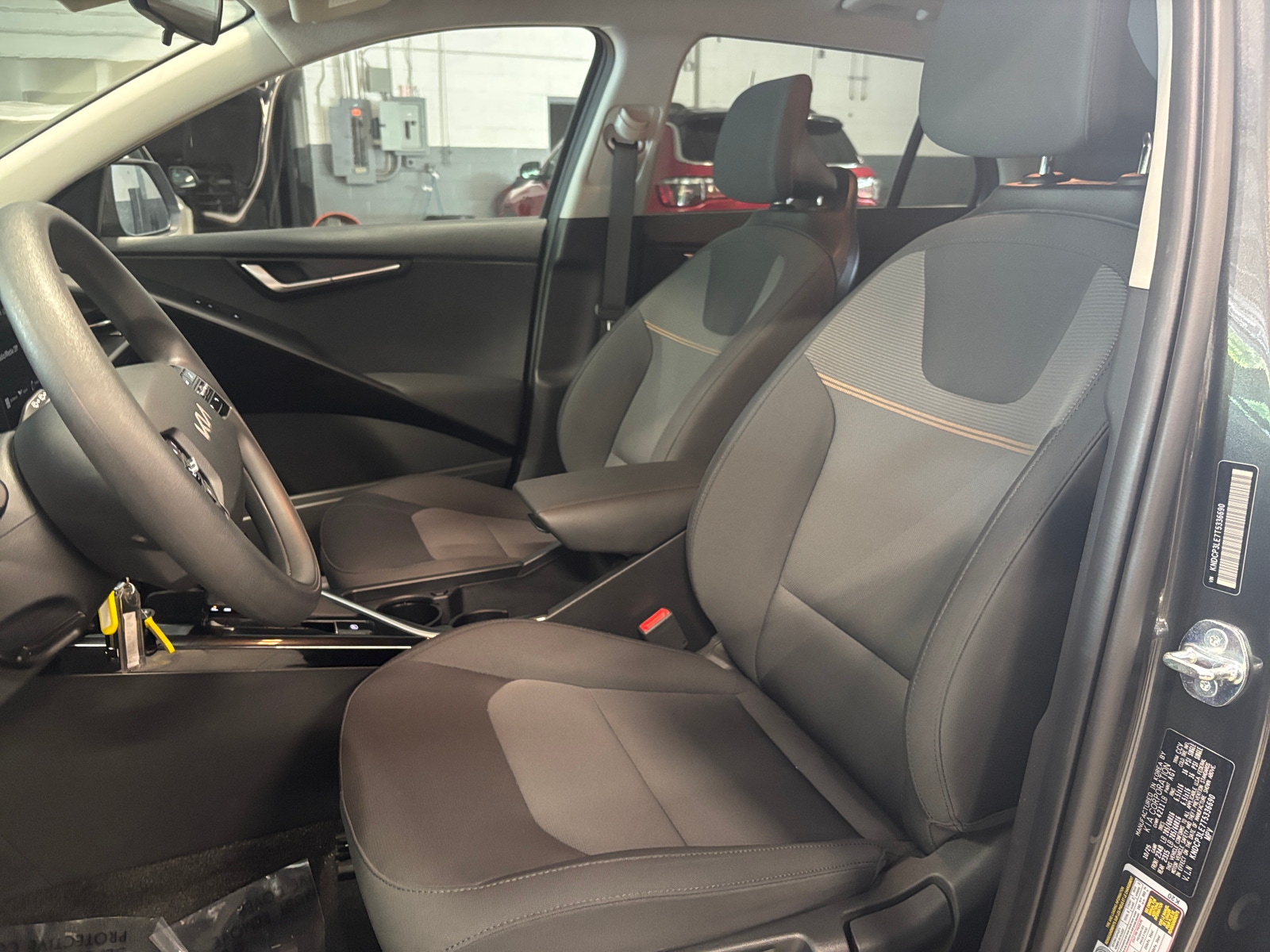 Thumbnail: 2026 Kia Niro - 2