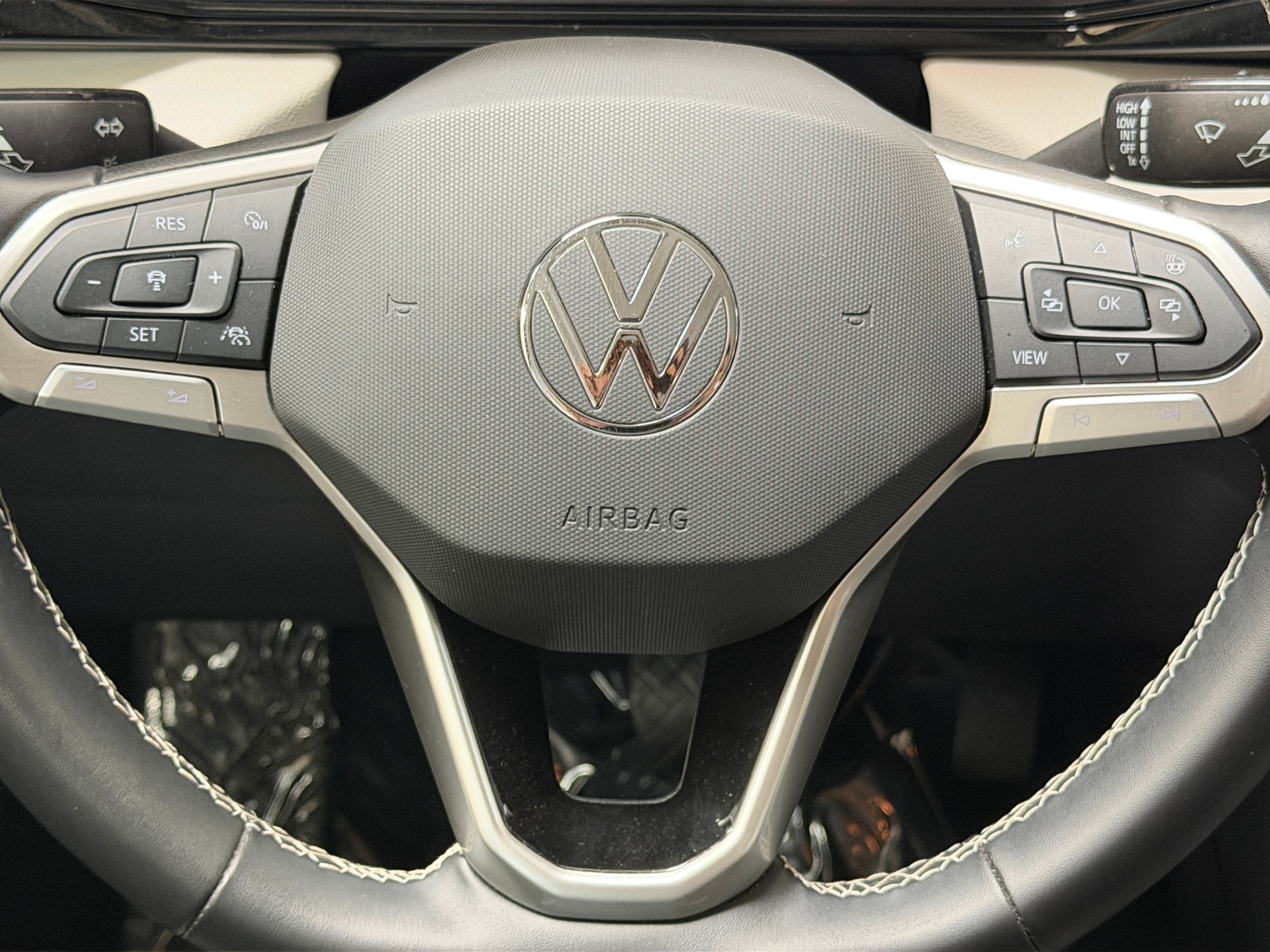 Thumbnail: 2026 Volkswagen Taos - 5