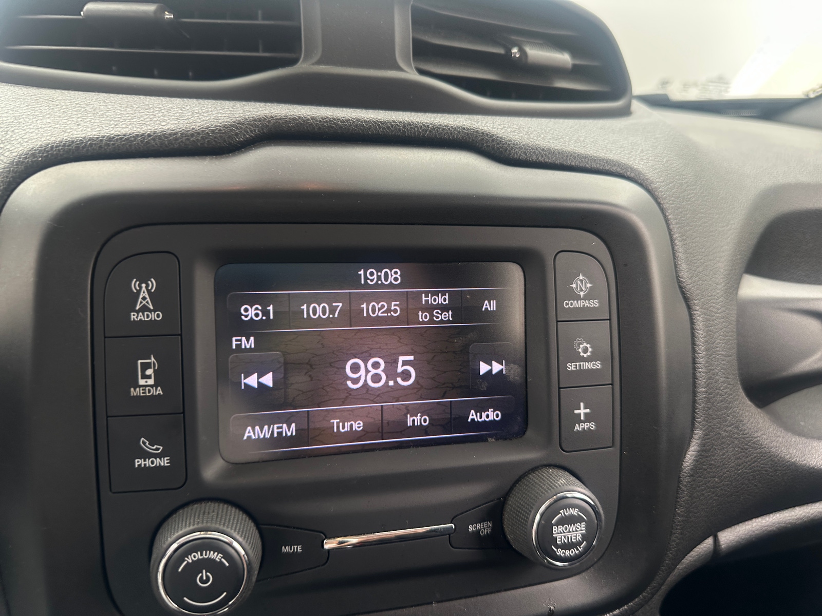Thumbnail: 2020 Jeep Renegade - 4