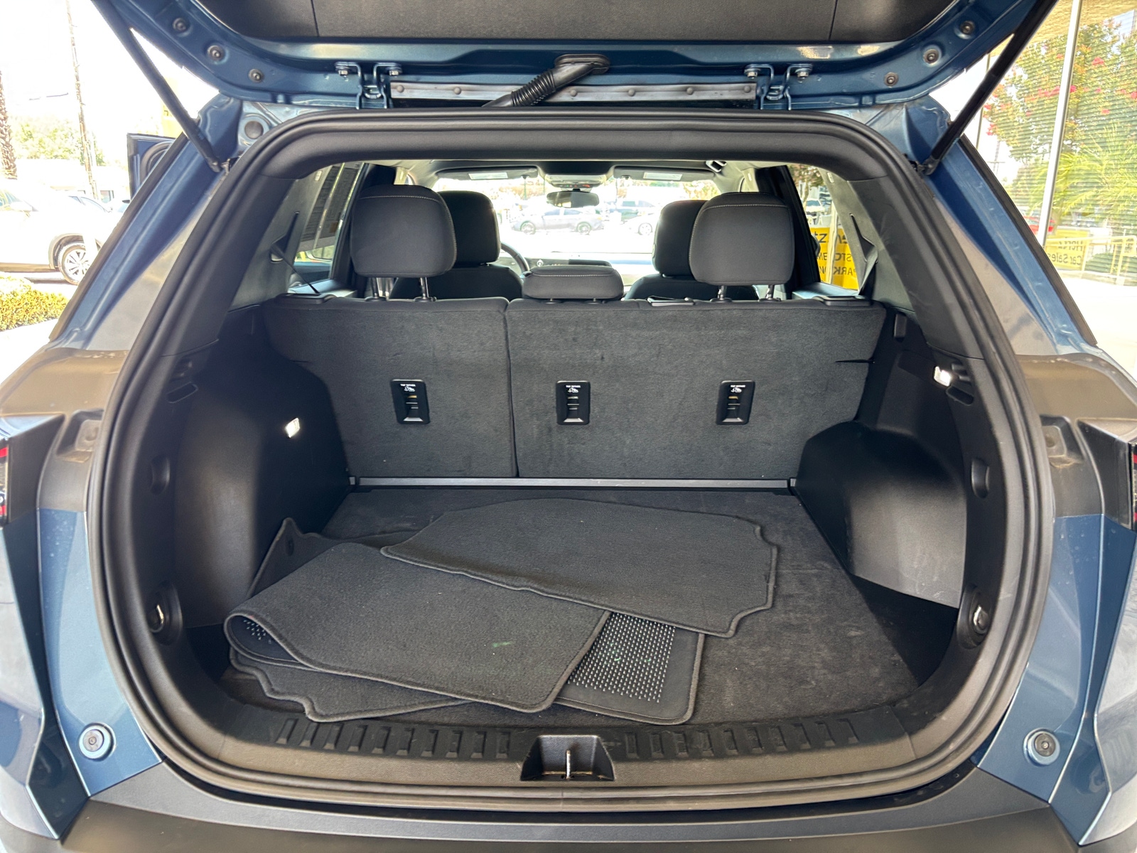 Thumbnail: 2025 Chevrolet Equinox - 6