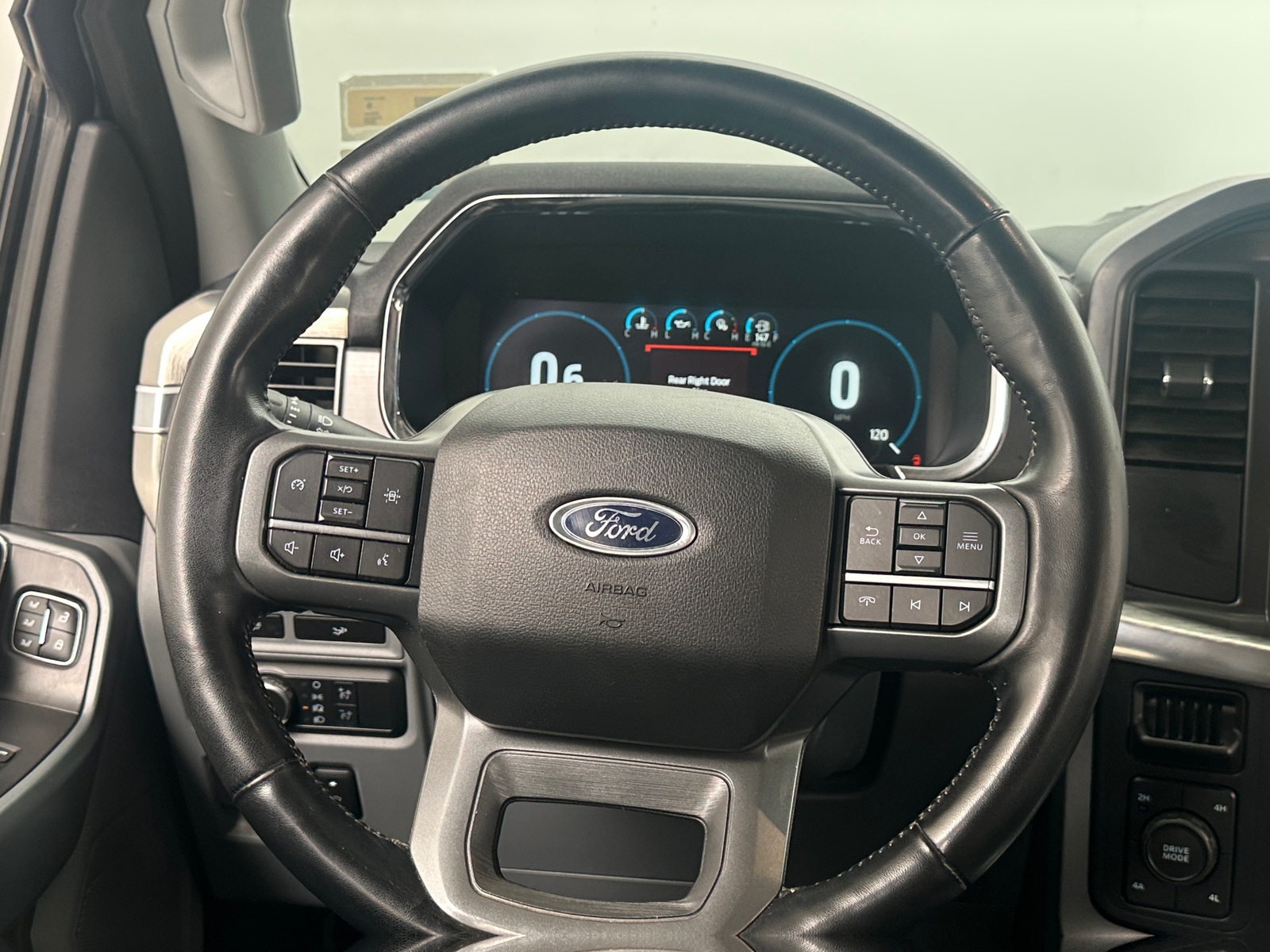 Thumbnail: 2022 Ford Econoline - 4