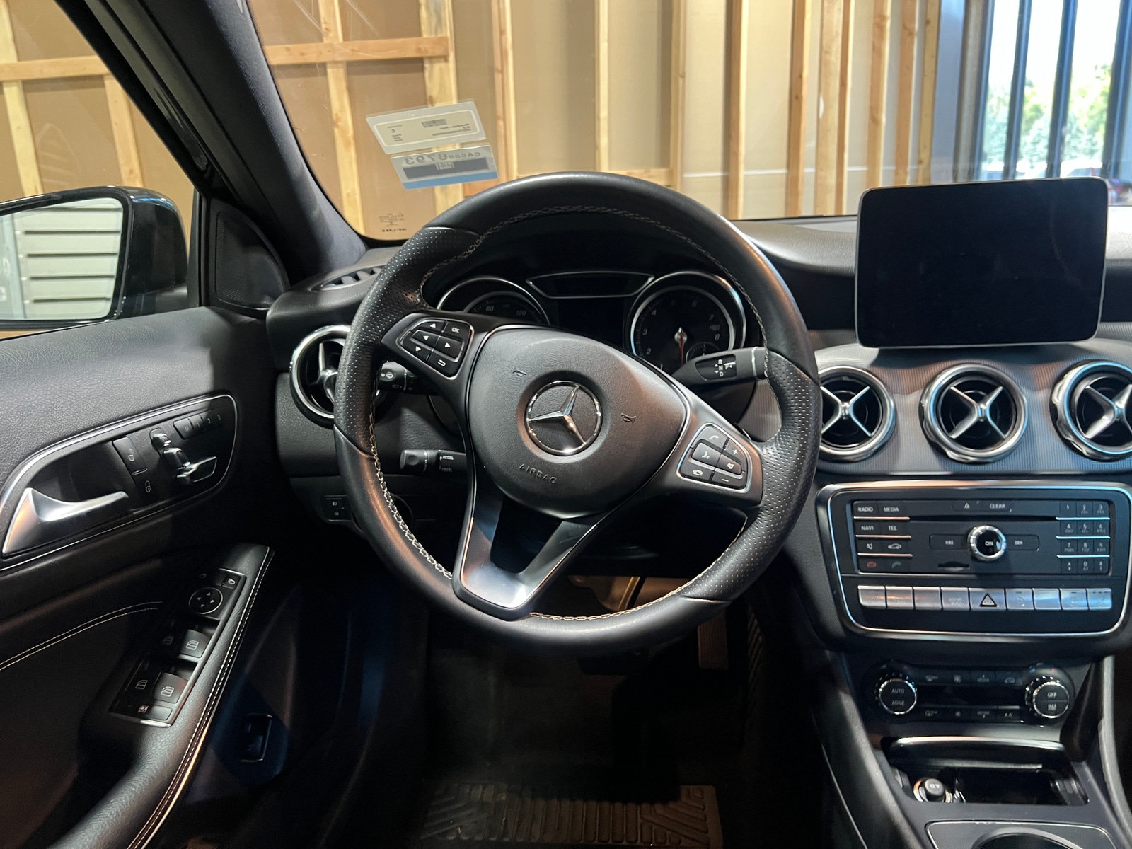 Thumbnail: 2018 Mercedes-Benz GLA - 4