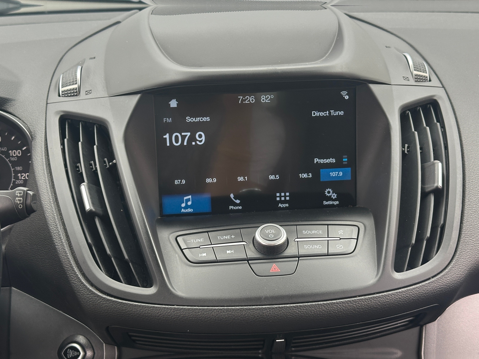Thumbnail: 2019 Ford Escape - 3
