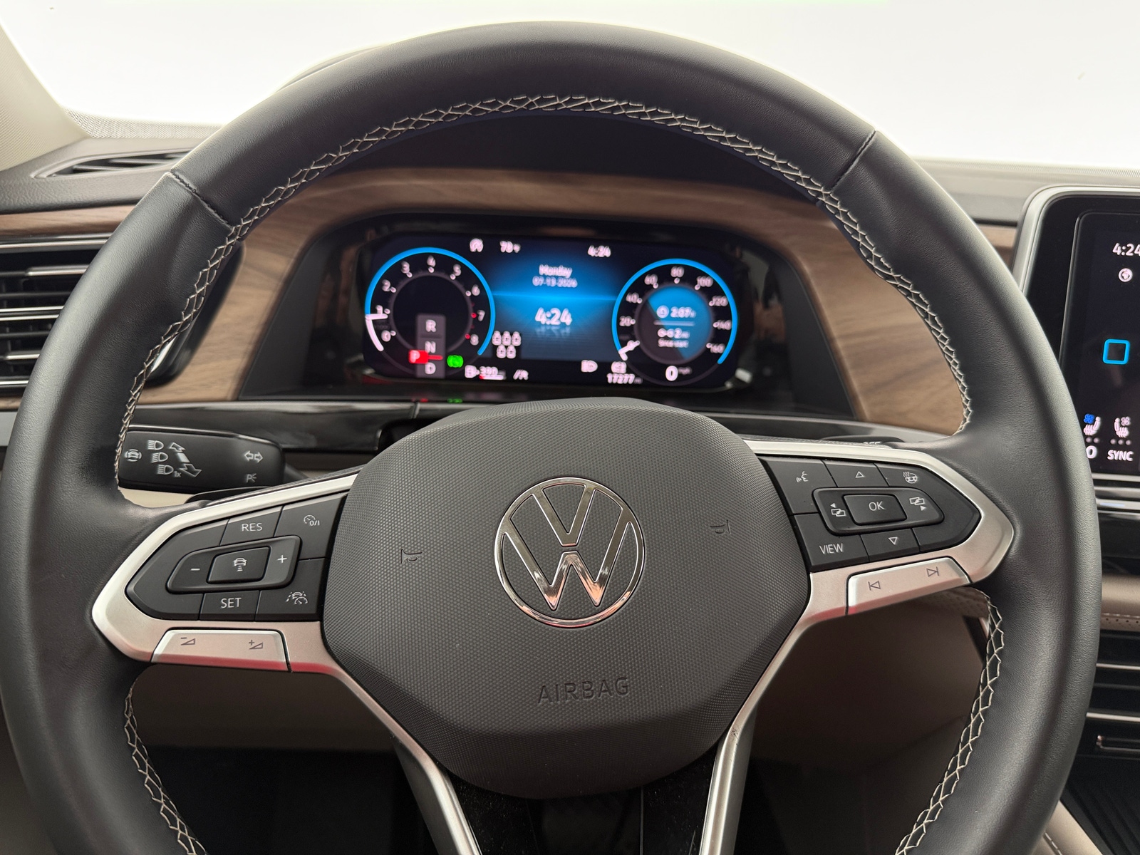 Thumbnail: 2026 Volkswagen Atlas - 4