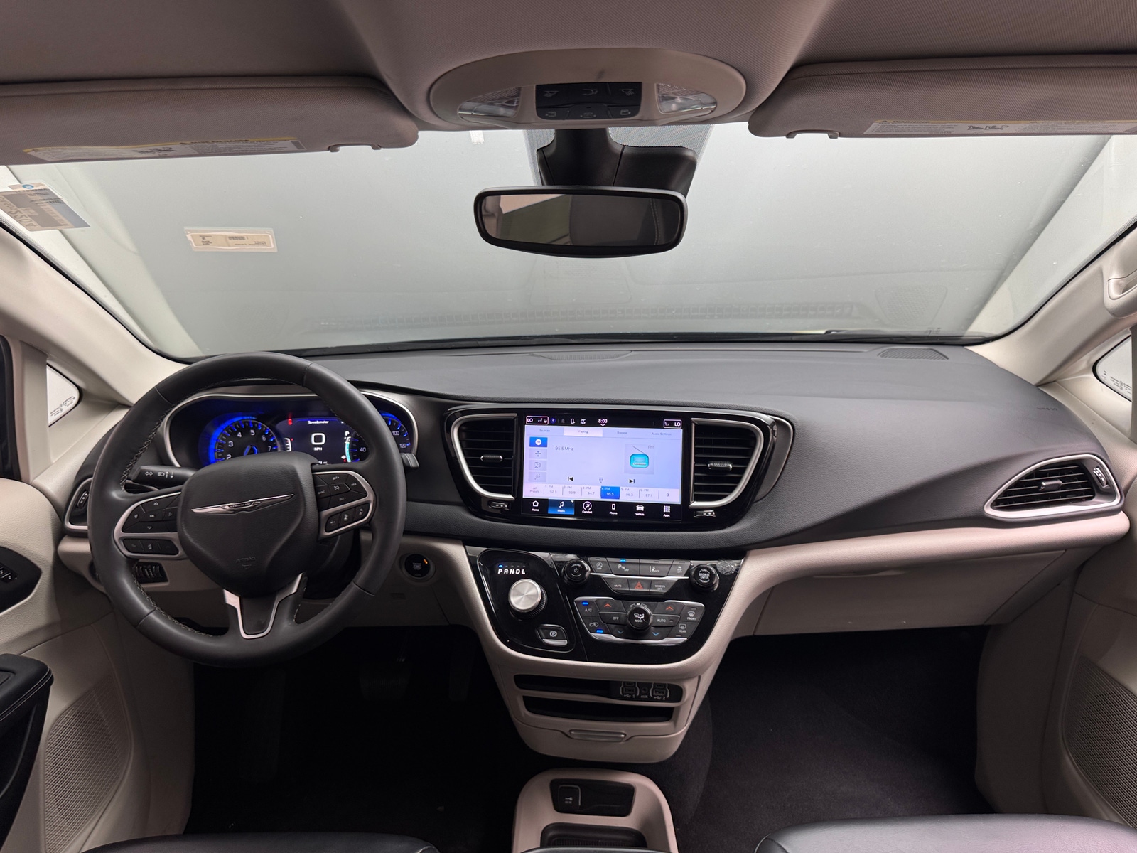 Thumbnail: 2024 Chrysler Pacifica - 3