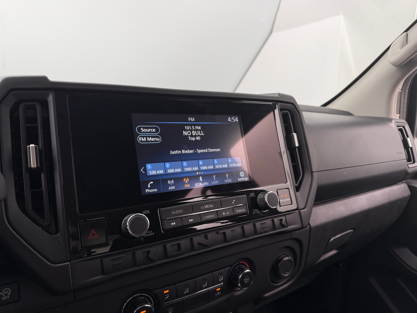 Thumbnail: 2025 Nissan Frontier - 4