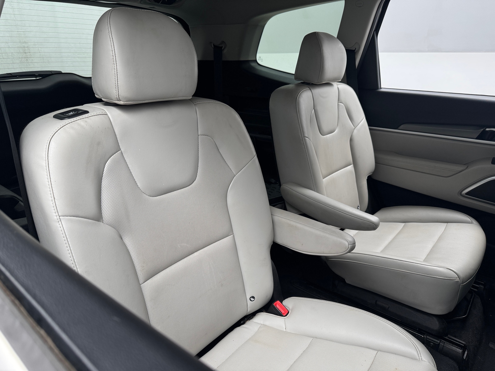 Thumbnail: 2020 Kia Telluride - 5