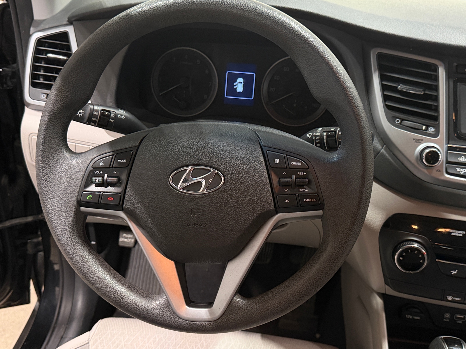 Thumbnail: 2017 Hyundai Tucson - 5