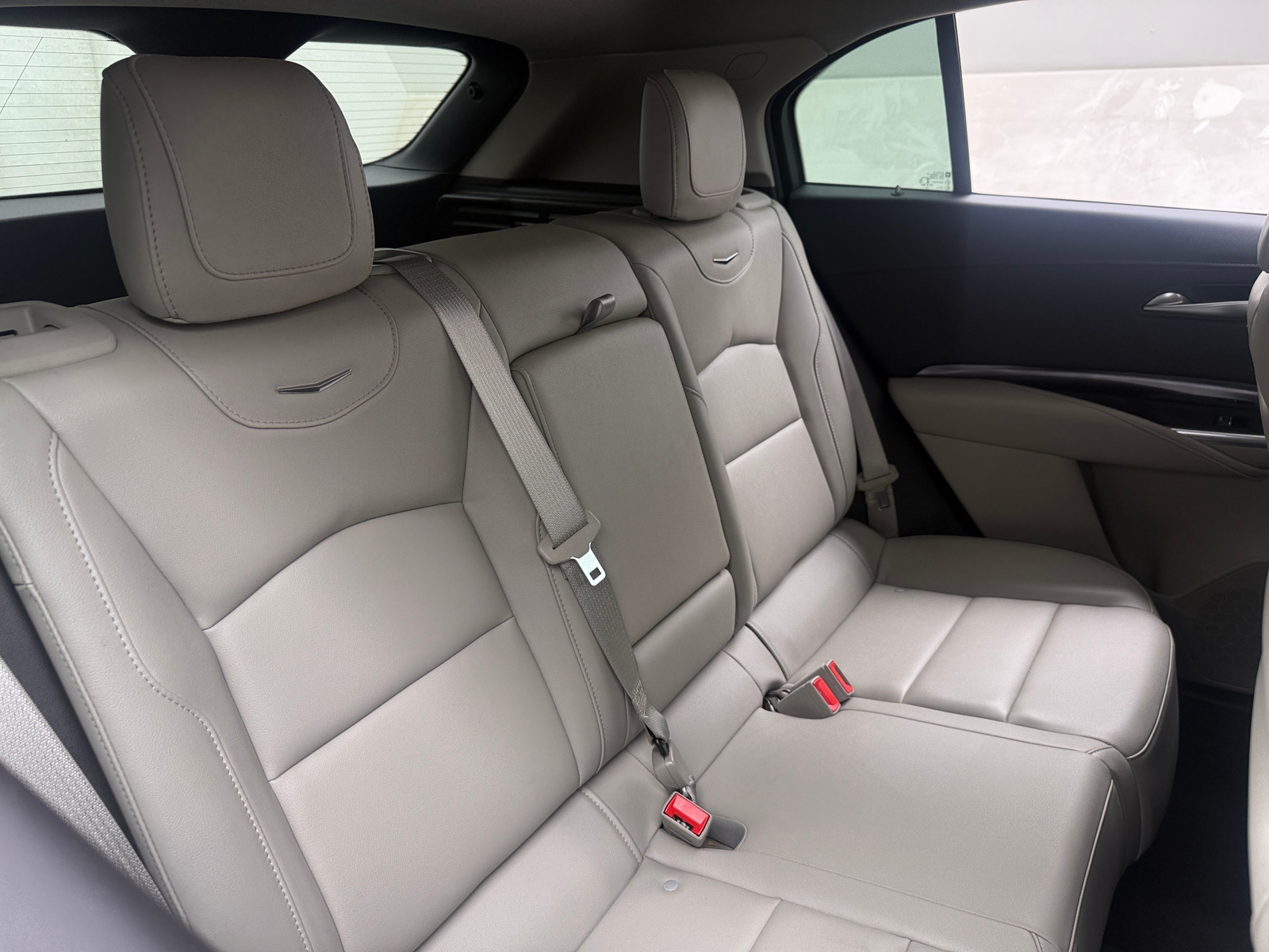 Thumbnail: 2023 Cadillac XT4 - 5