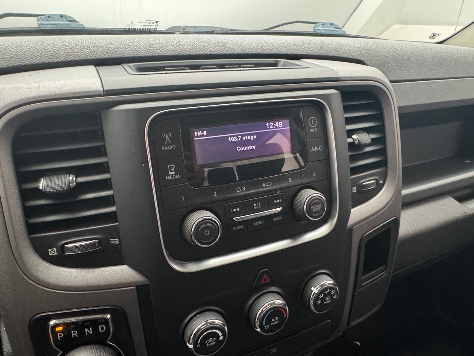 Thumbnail: 2019 RAM 1500 Classic - 4