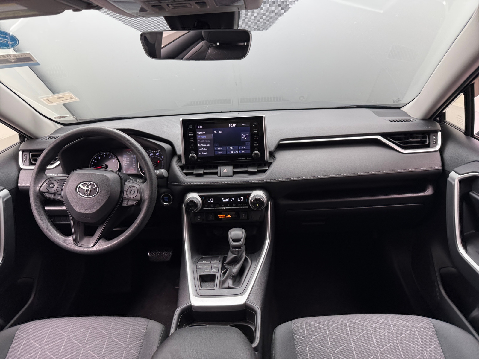 Thumbnail: 2019 Toyota RAV4 - 3