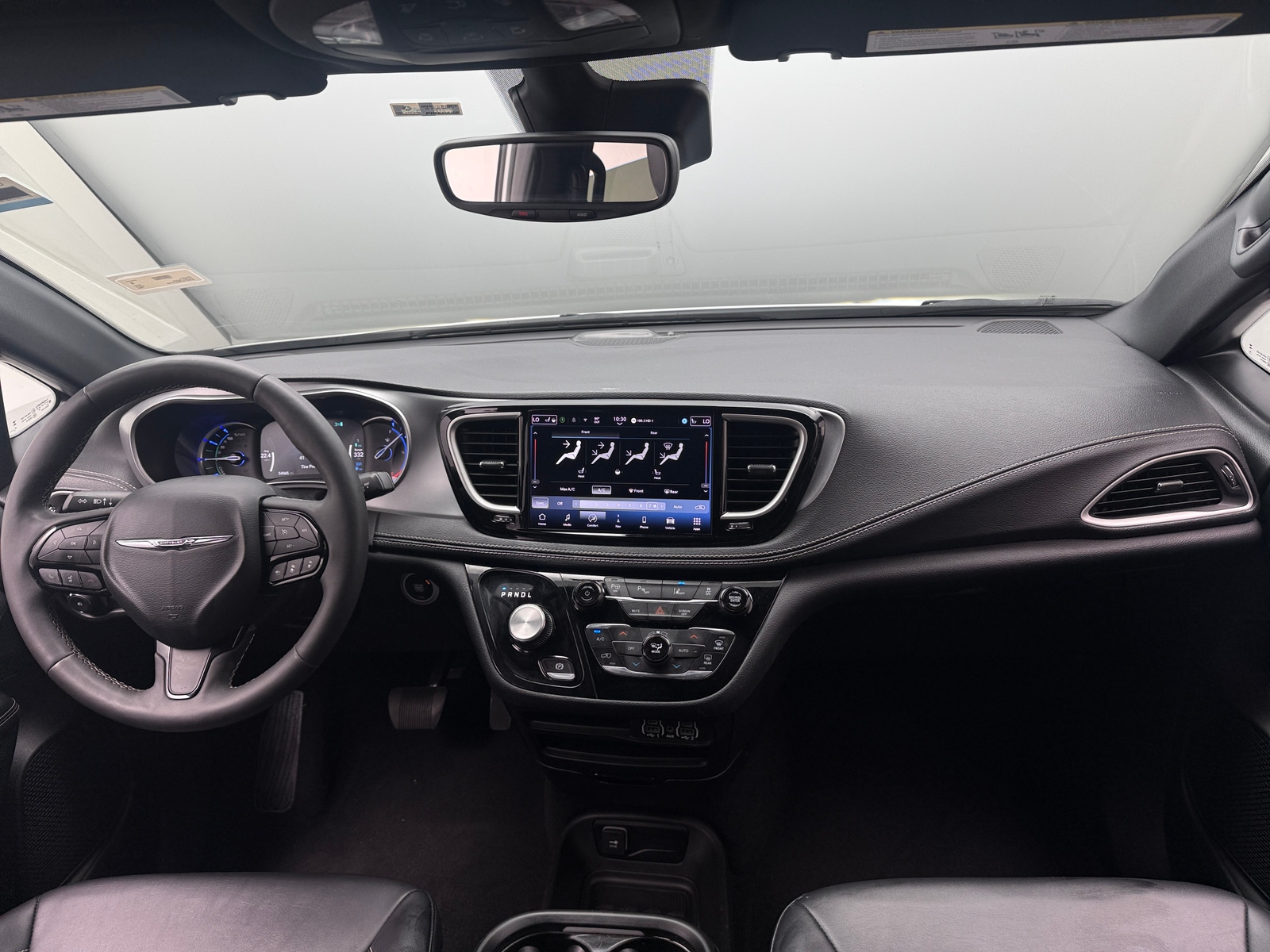 Thumbnail: 2024 Chrysler Pacifica - 2