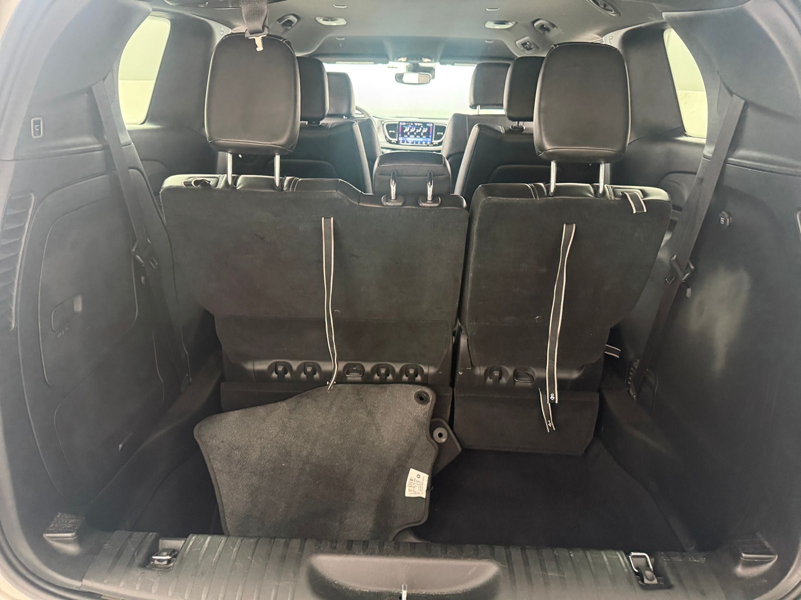 Thumbnail: 2024 Chrysler Pacifica - 6