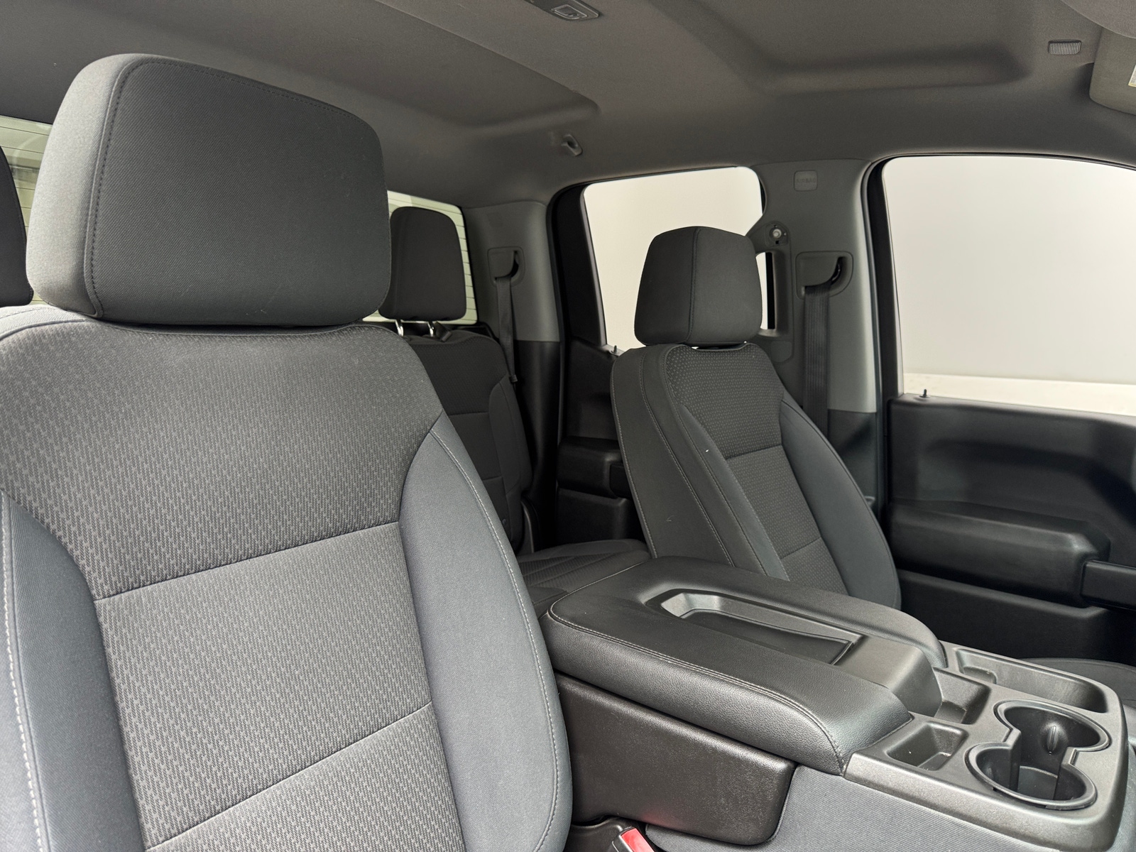 Thumbnail: 2019 Chevrolet Silverado 1500 - 2