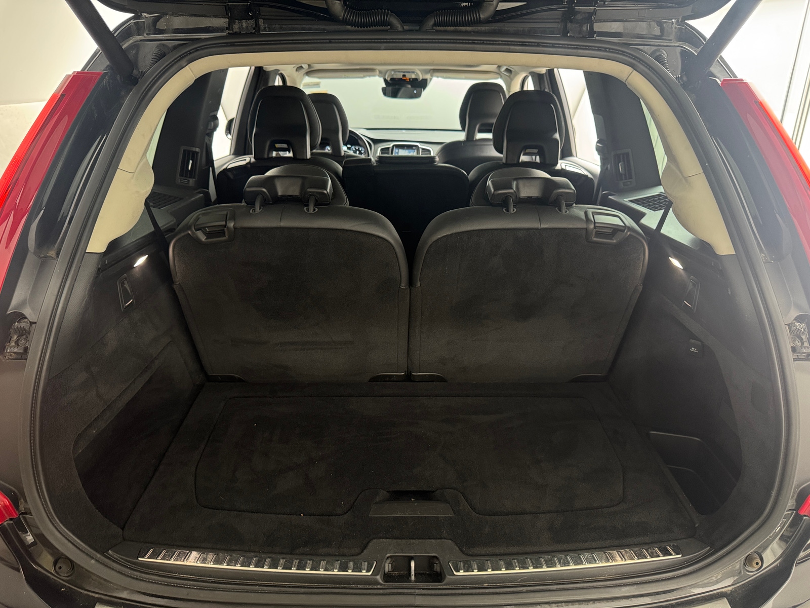 Thumbnail: 2017 Volvo XC90 - 6