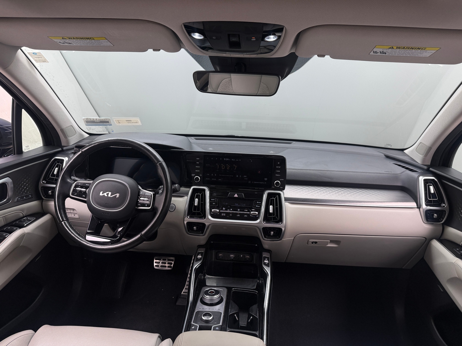 Thumbnail: 2022 Kia Sorento - 2