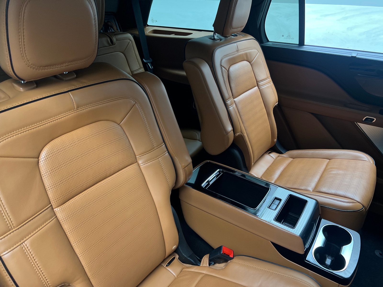 Thumbnail: 2022 Lincoln Aviator - 5
