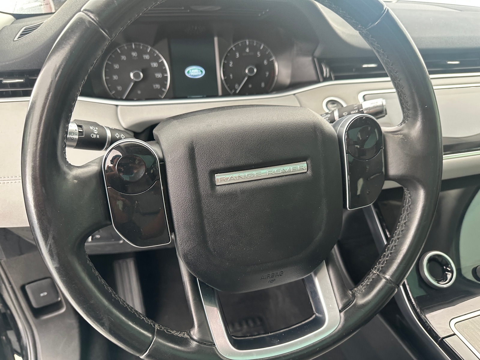 Thumbnail: 2020 Land Rover Range Rover Evoque - 4