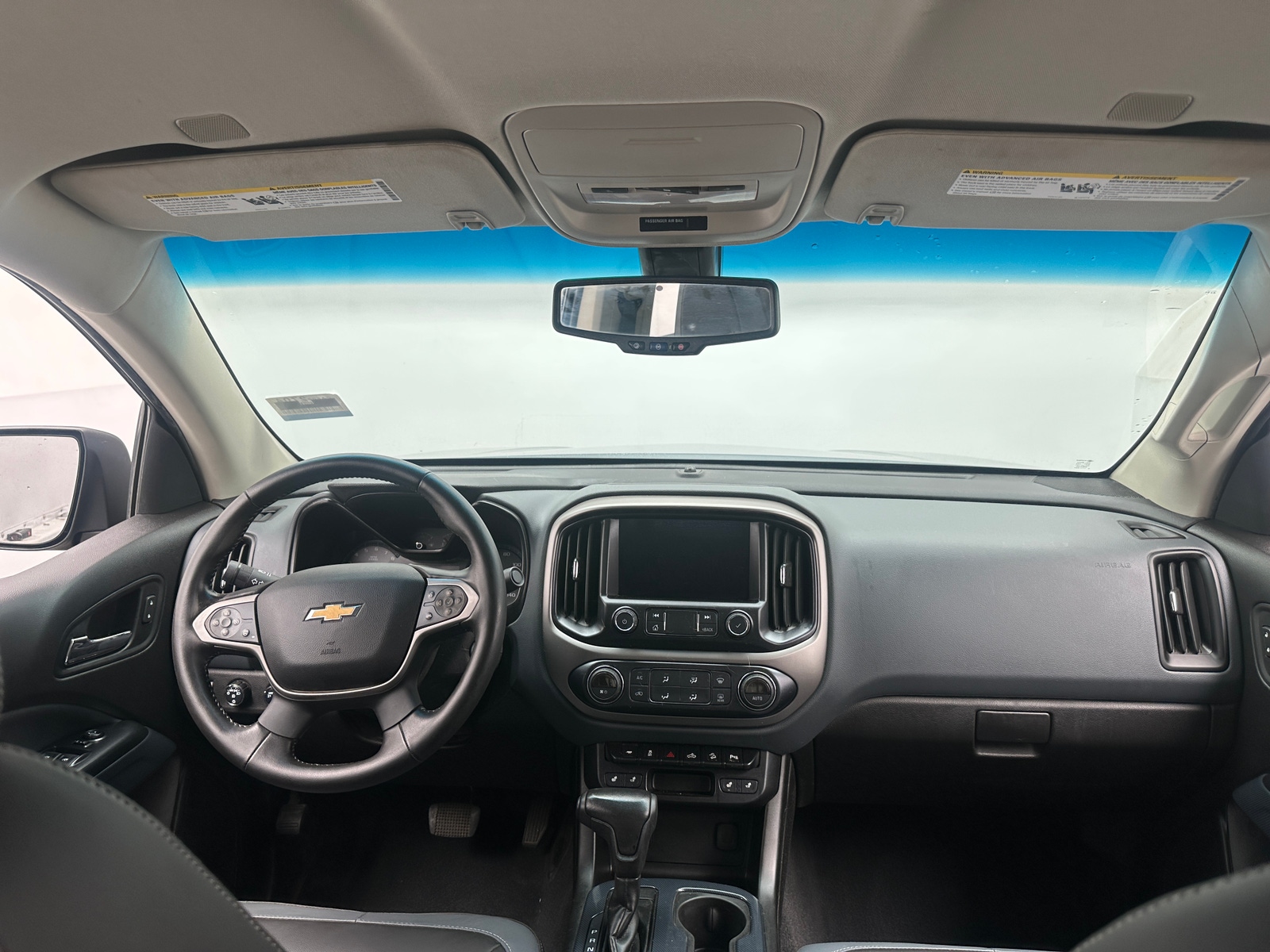 Thumbnail: 2021 Chevrolet Colorado - 3