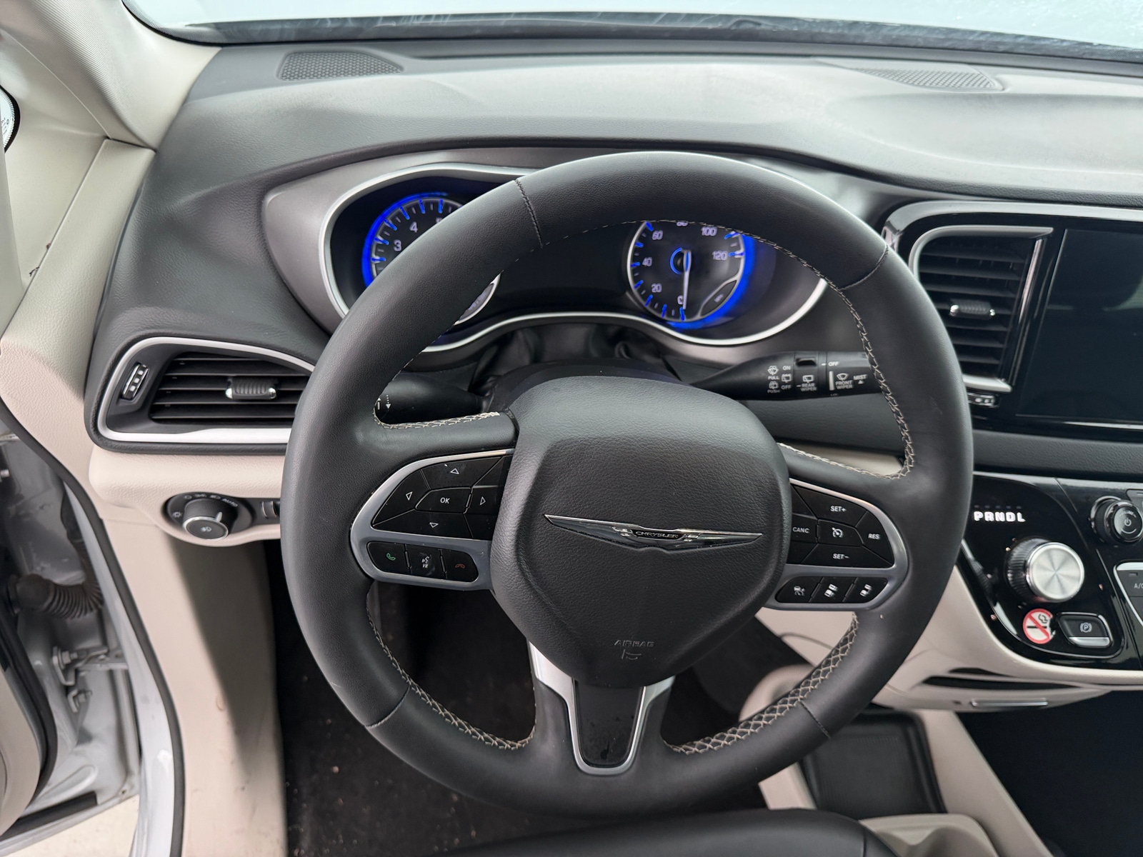 Thumbnail: 2024 Chrysler Pacifica - 4