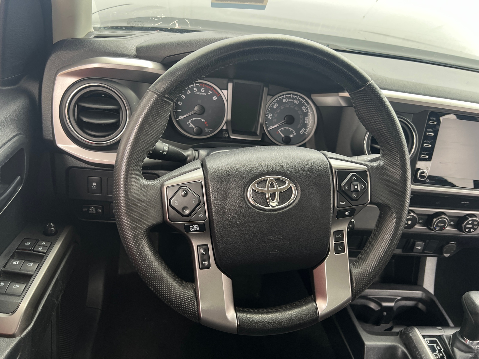 Thumbnail: 2022 Toyota Tacoma - 5