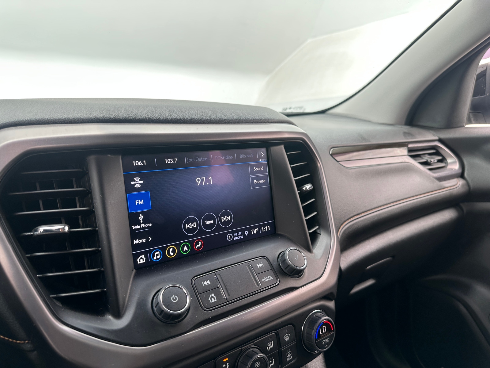 Thumbnail: 2023 GMC Acadia - 4