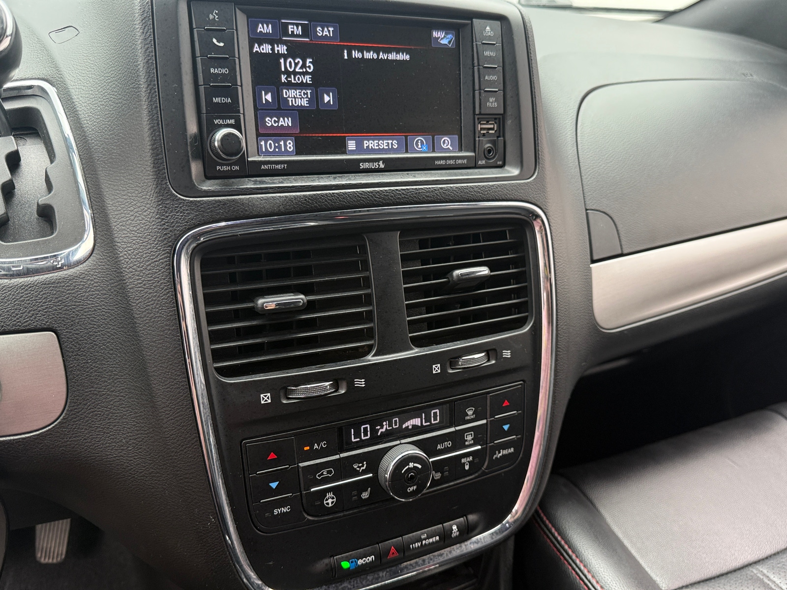 Thumbnail: 2018 Dodge Grand Caravan - 3